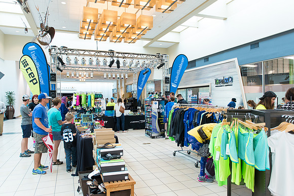 LG-UPlace-Tar Heel 10 Mile-1750