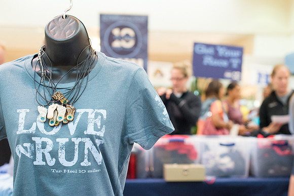 LG-UPlace-Tar Heel 10 Mile-8082